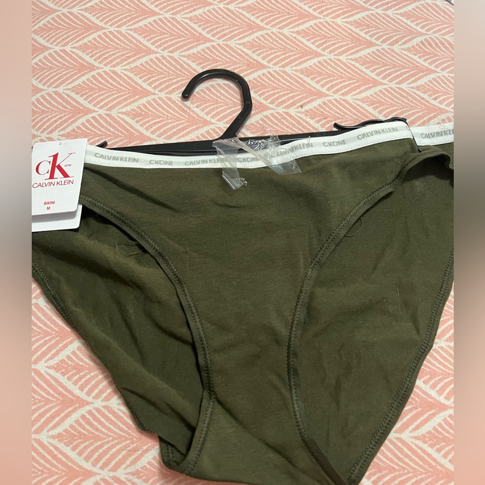 NWT CK panties